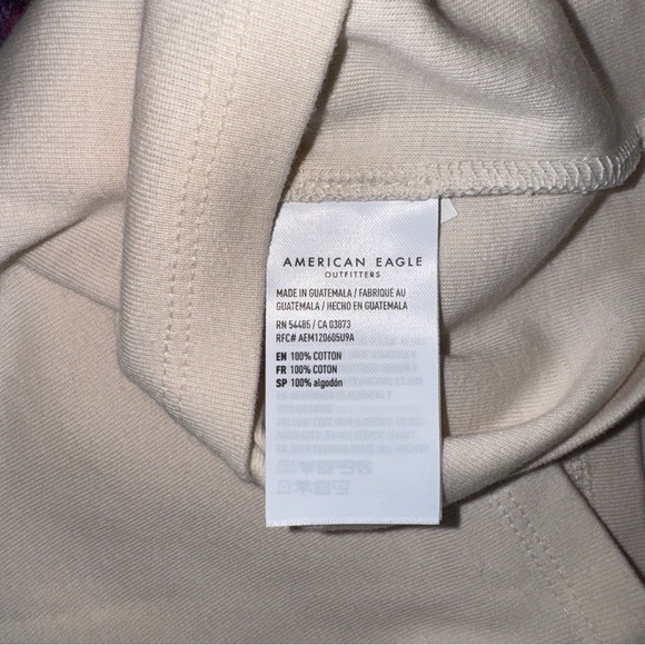 American Eagle Ramones Cropped T Shirt - Picture 4 of 7